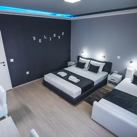 King Exclusive アパート *